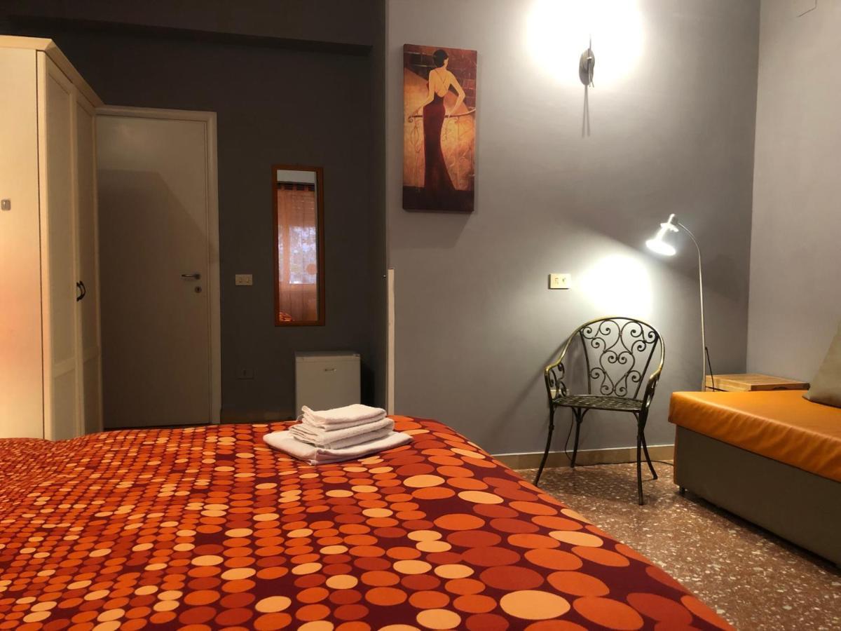 La Donna Garbata Bed & Breakfast Roma Ngoại thất bức ảnh