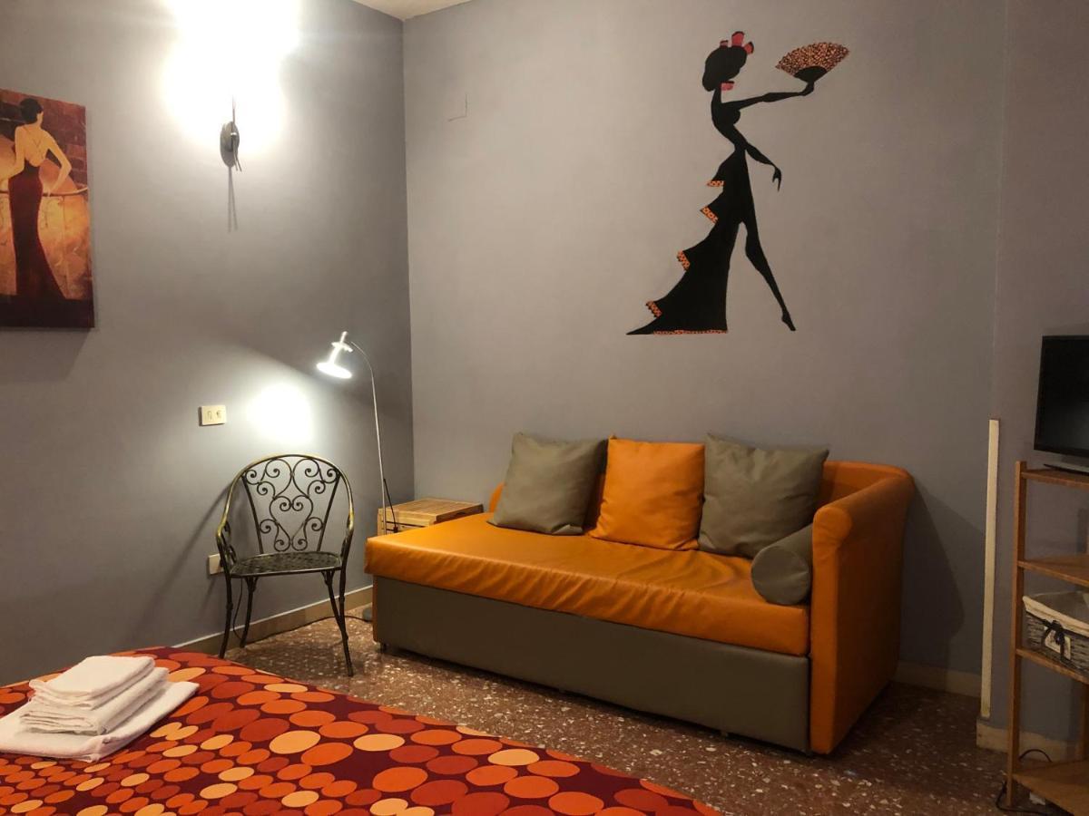 La Donna Garbata Bed & Breakfast Roma Ngoại thất bức ảnh